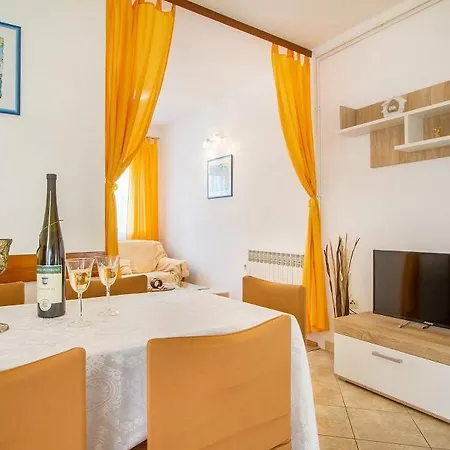 Justic Apartament Njivice